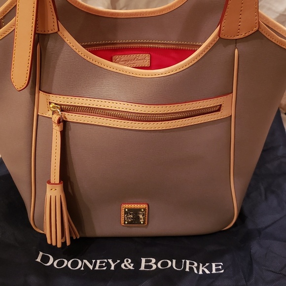 dooney and bourke maddie